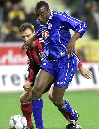 并根据对手 并根据对手